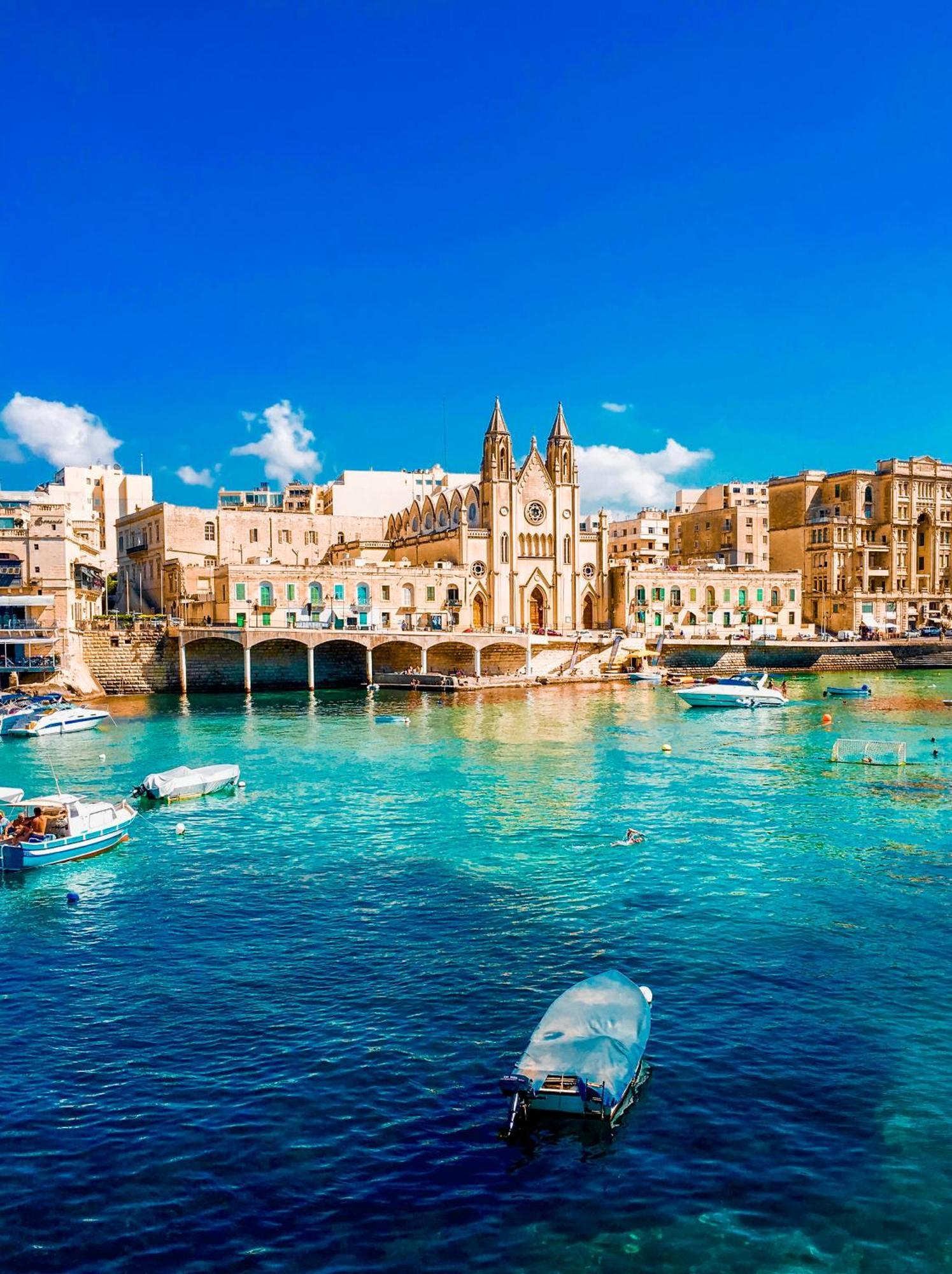 Apartmán La88 Bayview Penthouse With Jacuzzi Sliema Exteriér fotografie